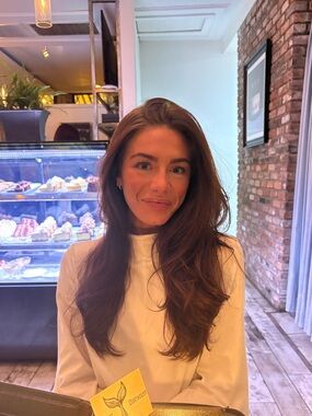 Meet your Posher, Hannah catherine